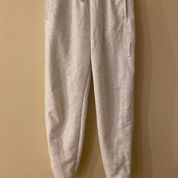 NIKE GREY SWEATPANTS - Picture 2 of 4